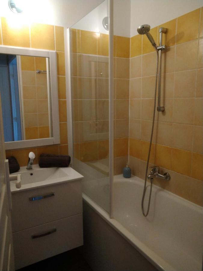 Appartement Au Calme Face Au Lac Marciac Luaran gambar
