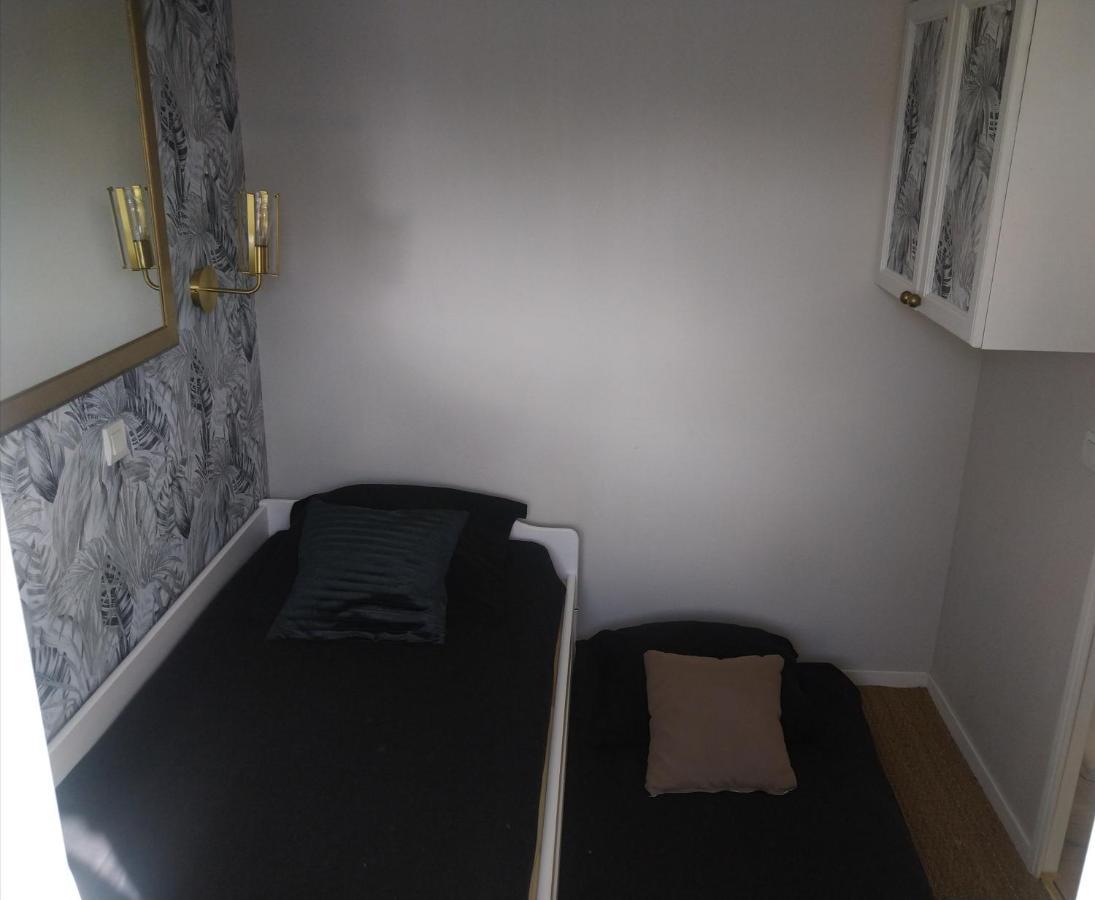 Appartement Au Calme Face Au Lac Marciac Luaran gambar