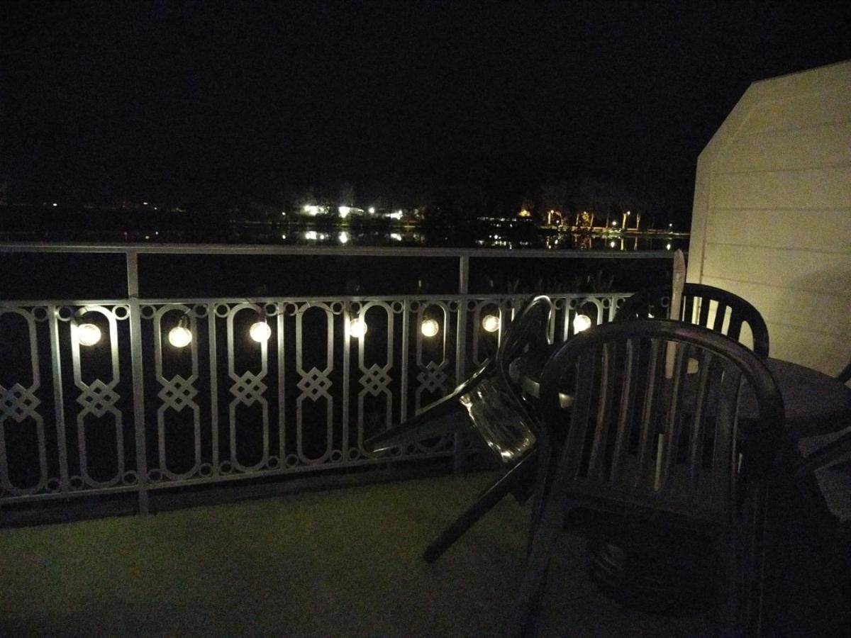 Appartement Au Calme Face Au Lac Marciac Luaran gambar